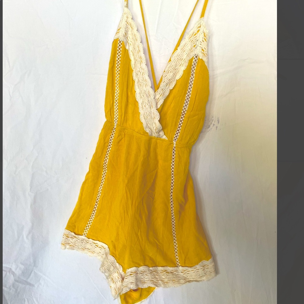 Lightweight summer romper🌞